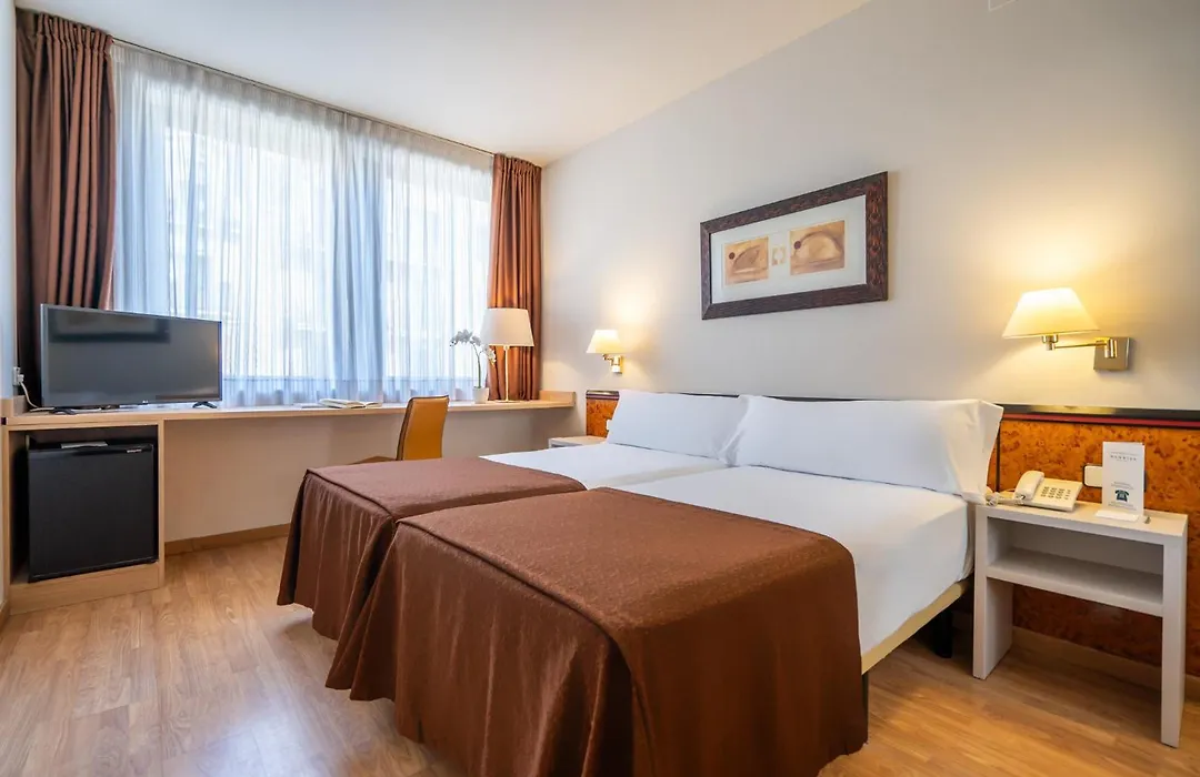 Hotel Glories-1
