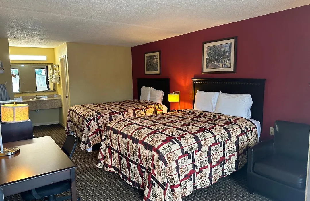 Royal Inn - Anniston-1