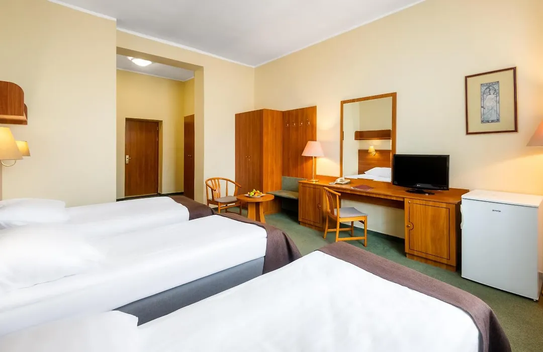 Hotel Millennium-1