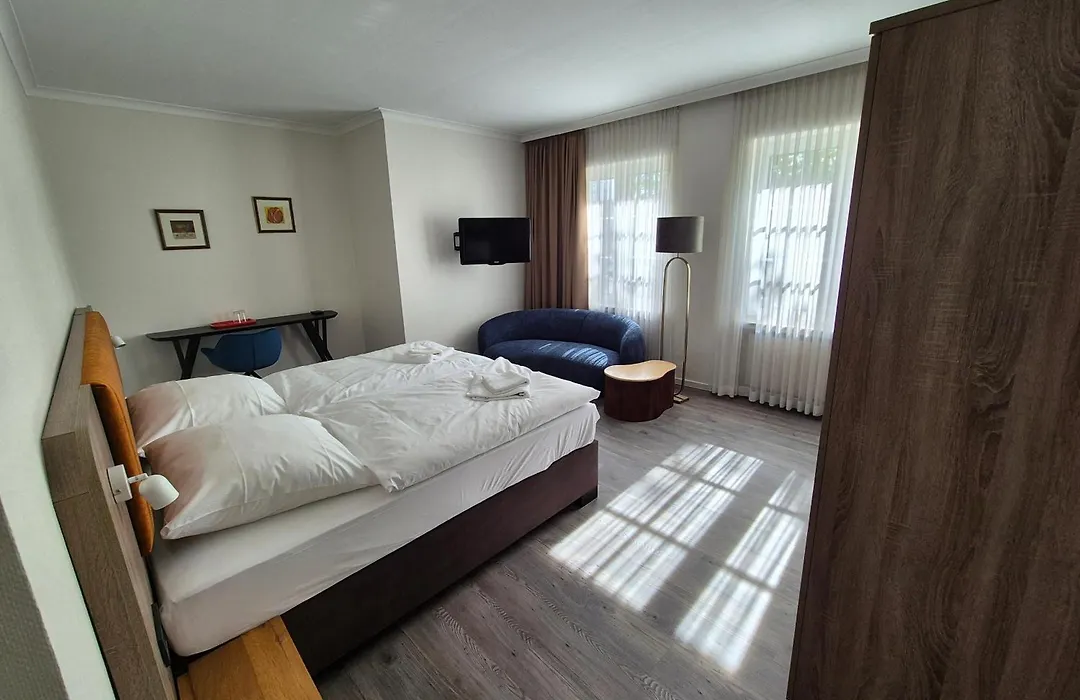 Hotel Am Schlosspark-1