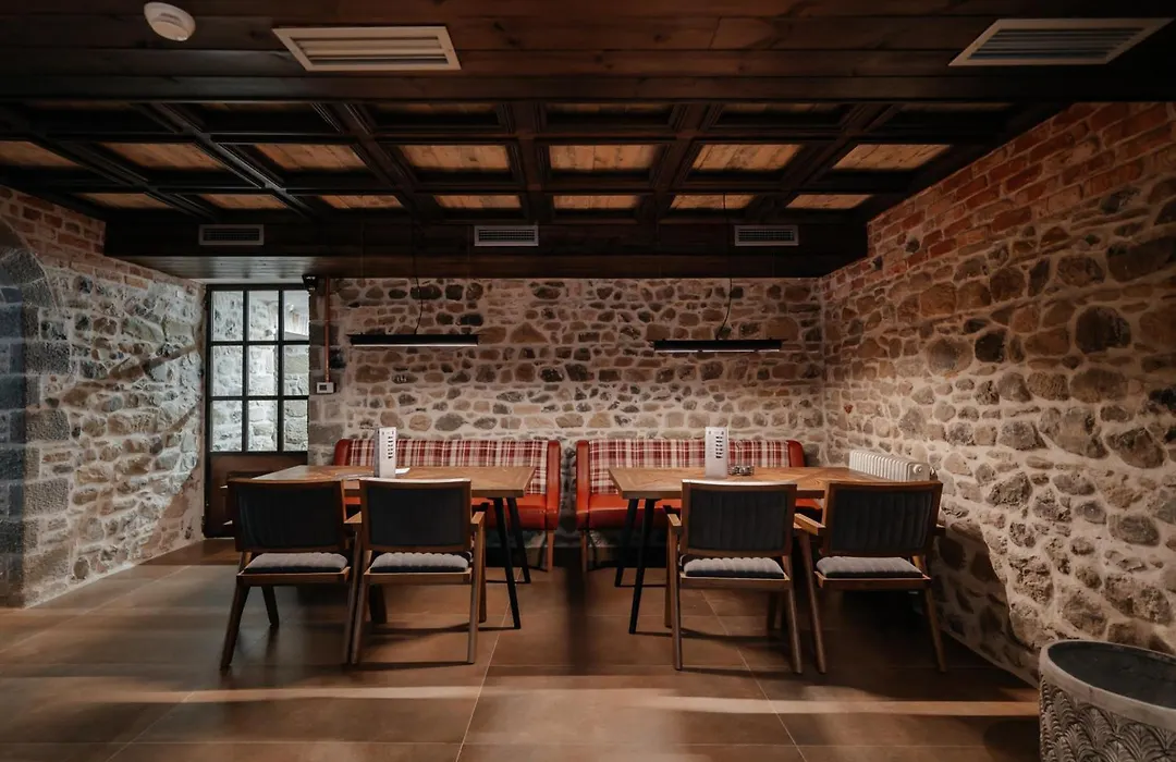 Vintage Boutique Hotel-1