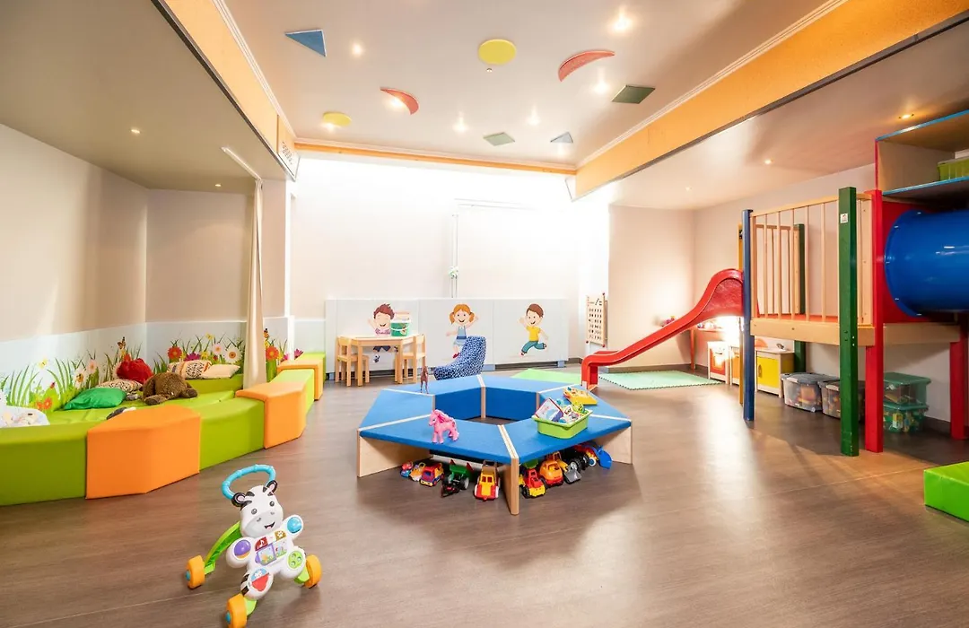 Familienhotel Lengauer Hof-1