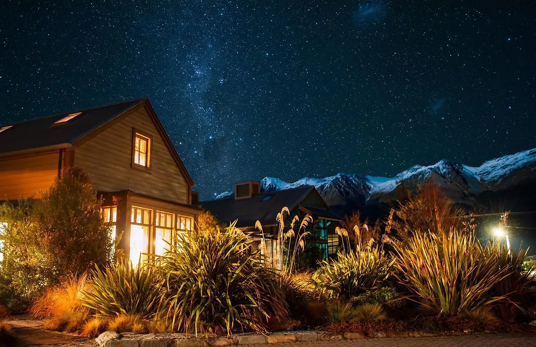 Headwaters Glenorchy Eco Lodge-1