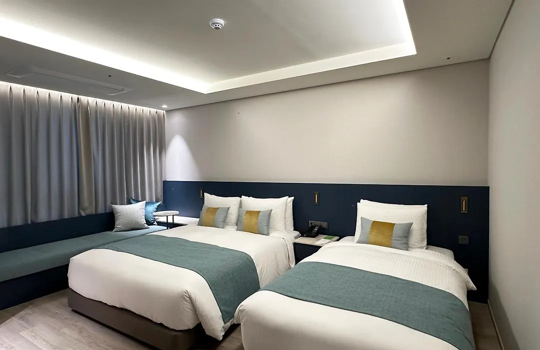 Crown Harbor Hotel Busan-1