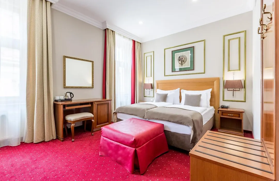 Hotel Caruso Old Town-1
