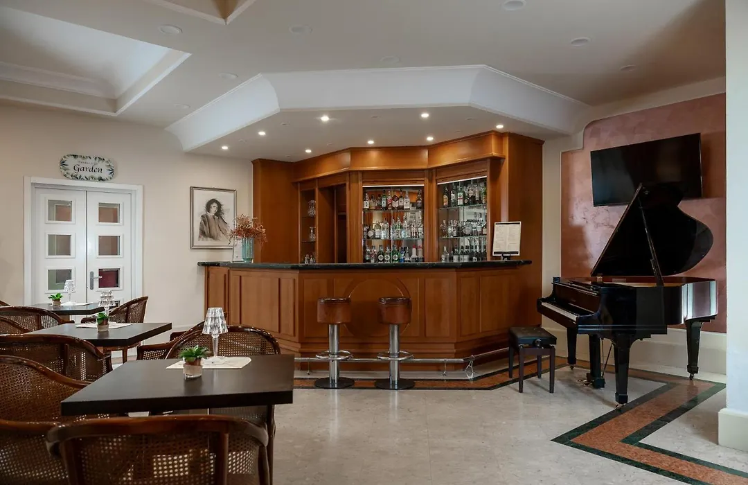Grand Hotel Adriatico-1
