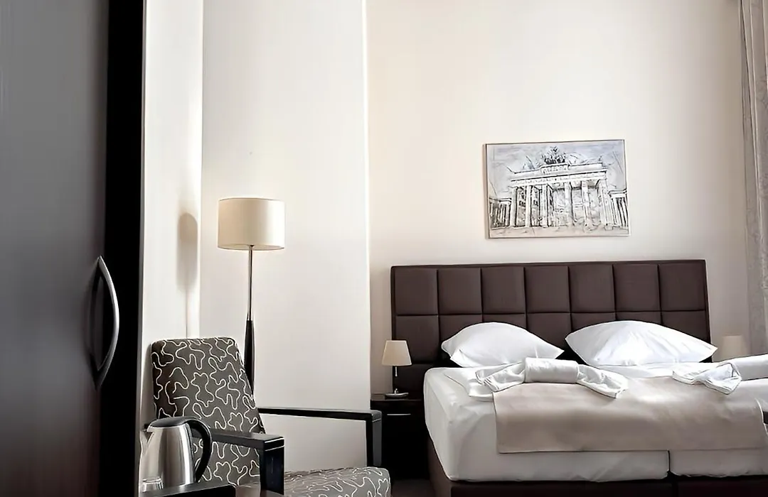 Upper Room Hotel Kurfuerstendamm-1