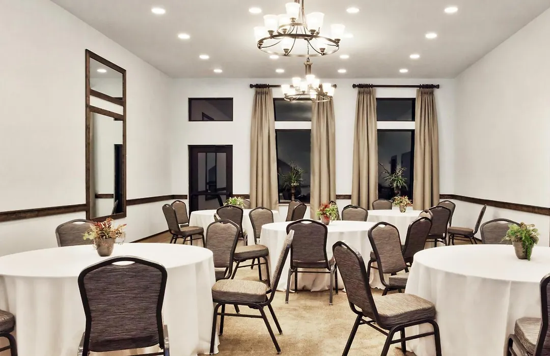 Hawthorn Extended Stay By Wyndham Rome-1