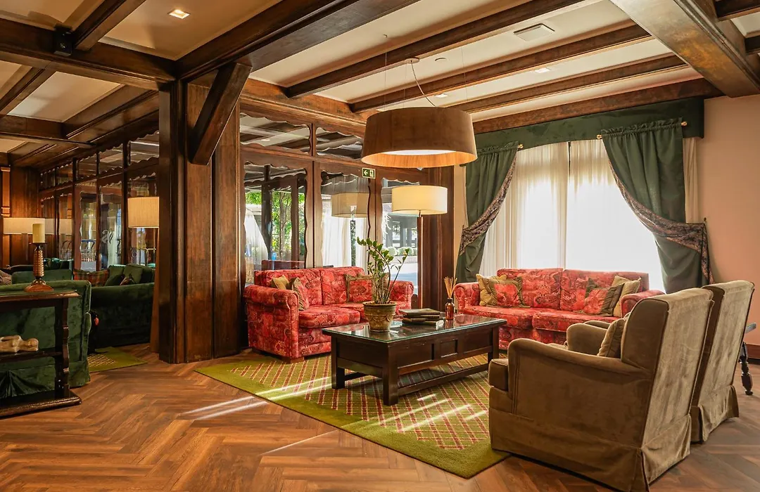 Serrazul Hotel-1