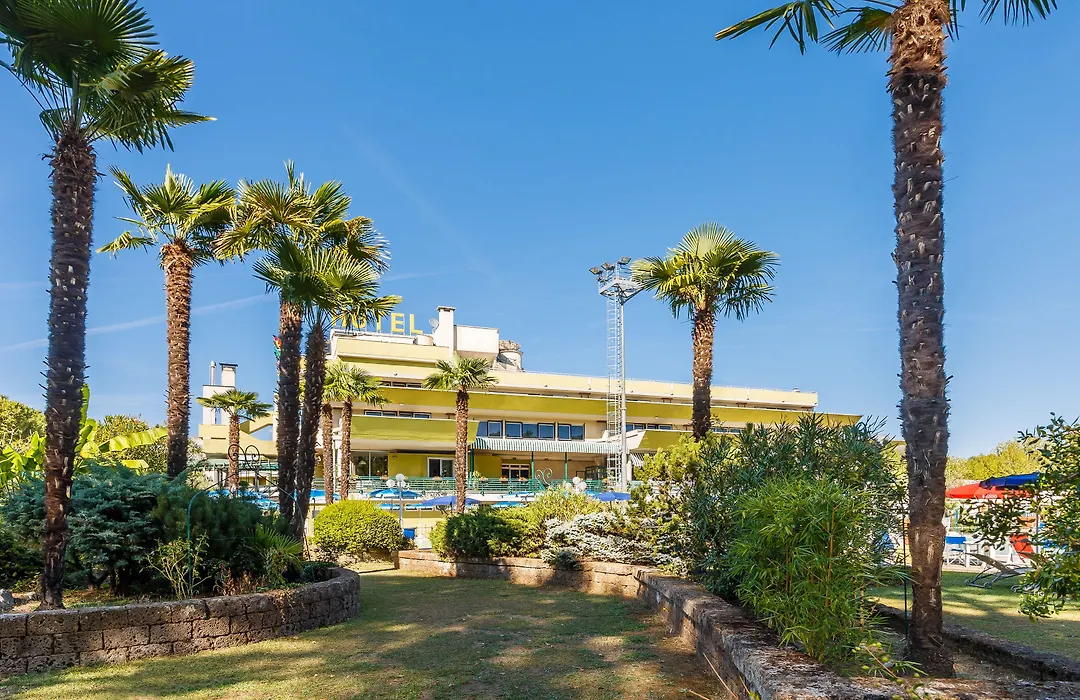 Hotel Country Club-1