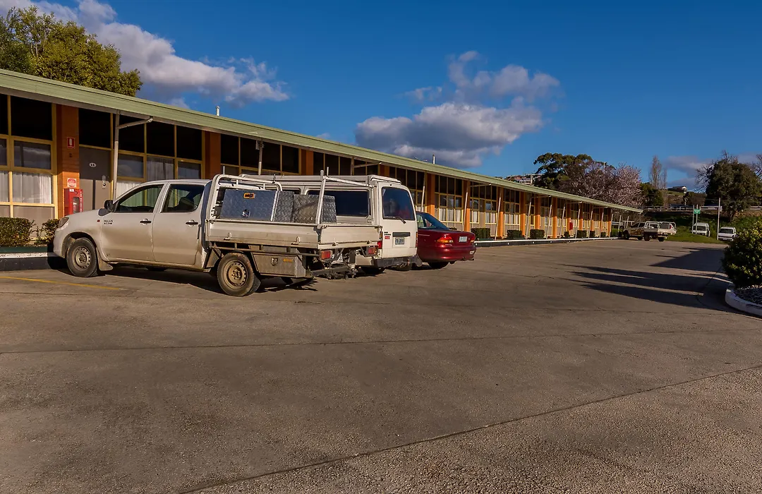 Argosy Motor Inn-1