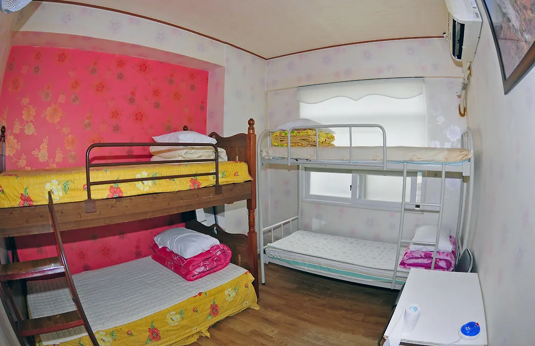 Hwaseong Guesthouse-1