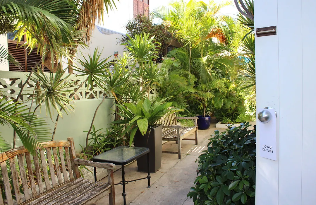 Numero Uno Beach Apartments-1