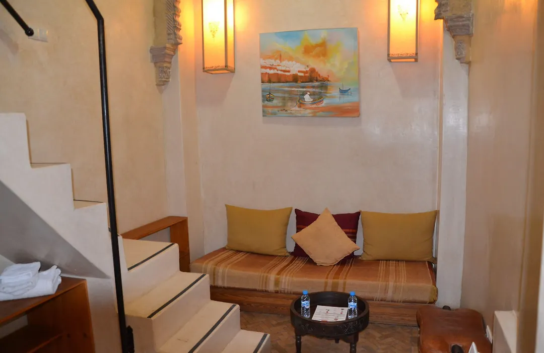 Riad Amaris-1