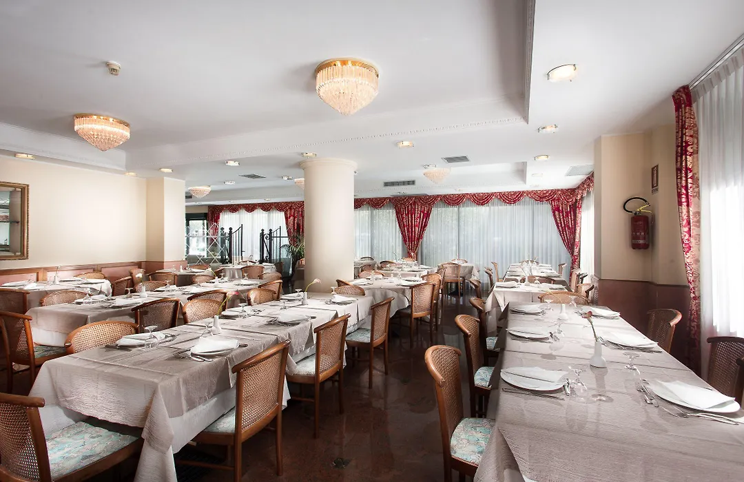 Hotel Zeus-1