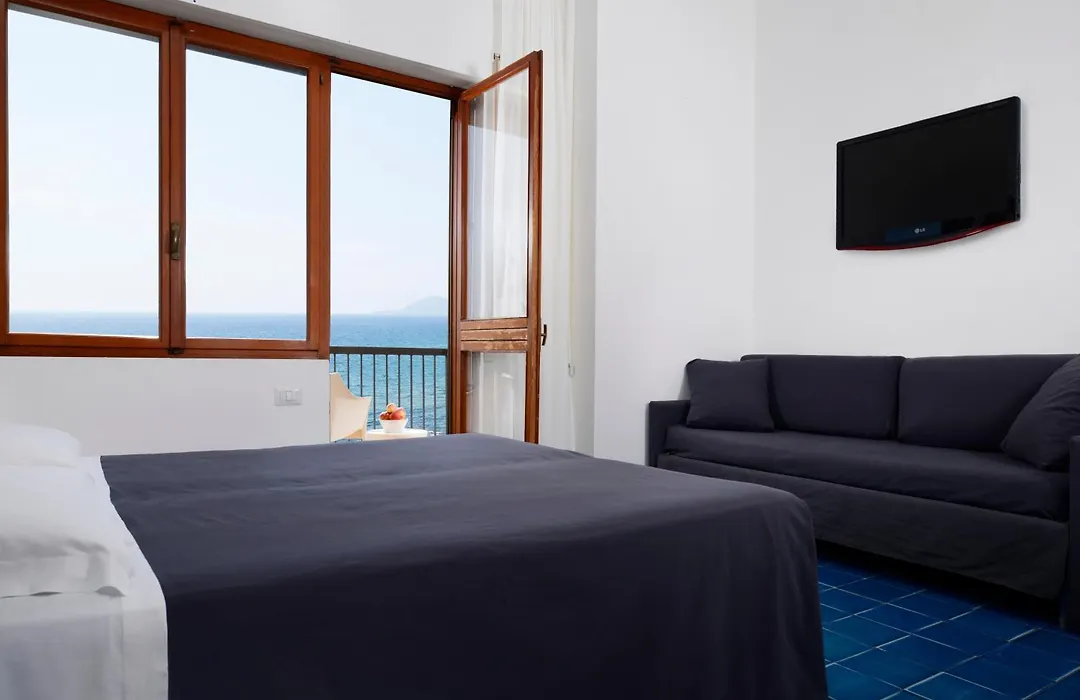 Hotel La Playa-1
