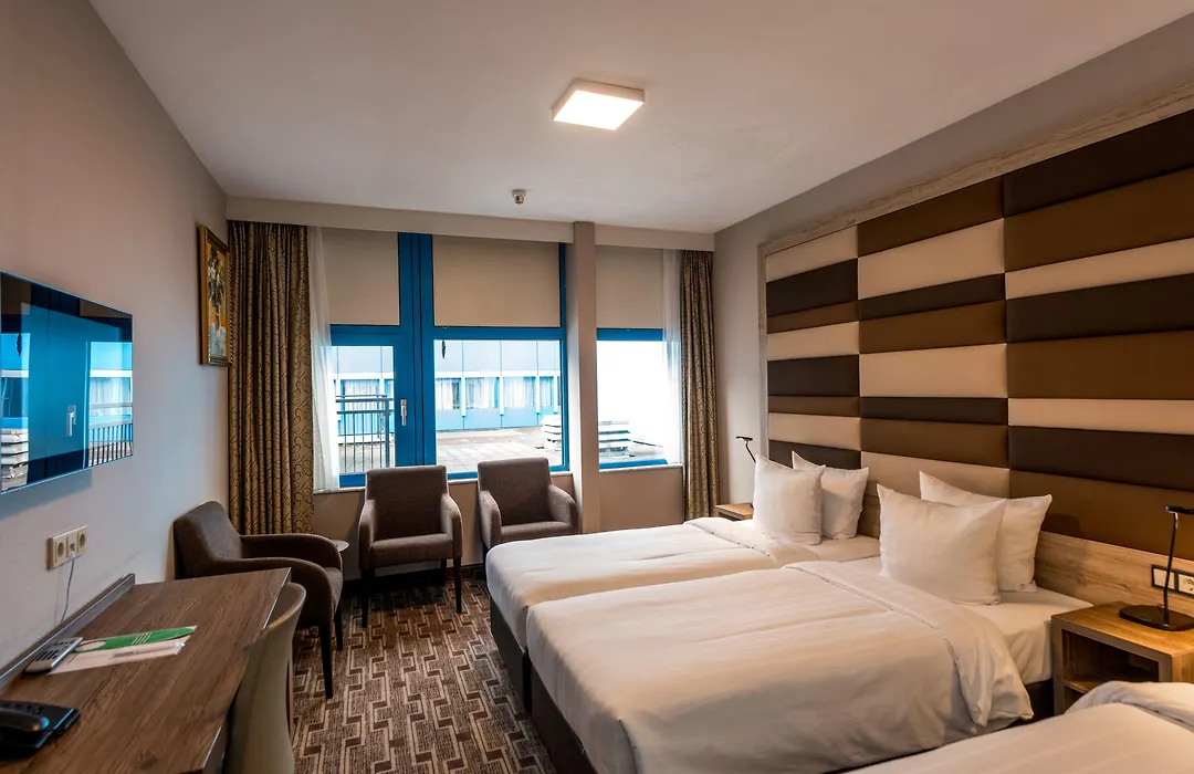 Xo Hotels Blue Square-1