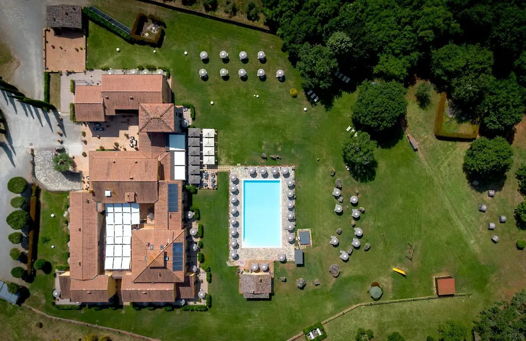 Hotel & Restaurant Casolare Le Terre Rosse-1