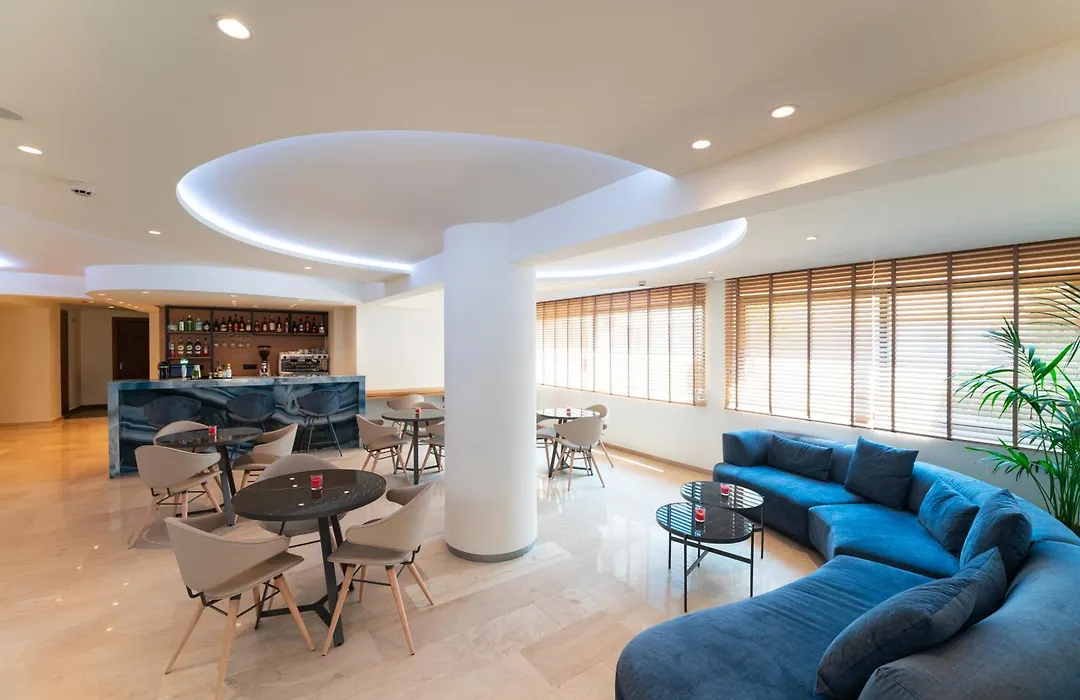 Amphitryon City Hotel-1