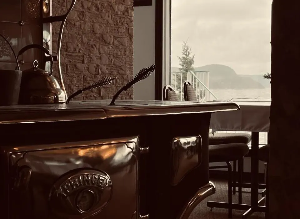 Auberge de la Rivière Saguenay-1