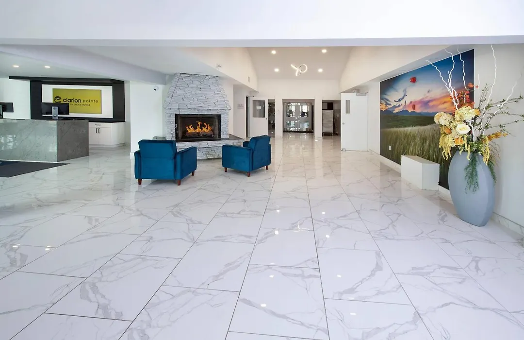 Clarion Pointe-1