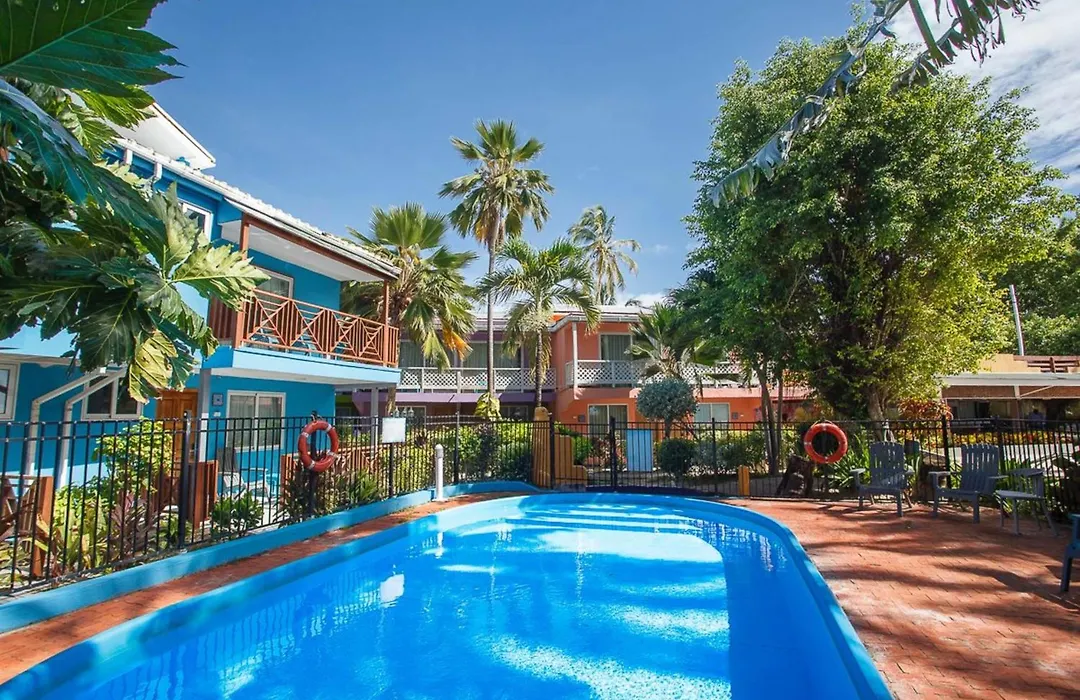 Hotel Cocoplum Beach-1