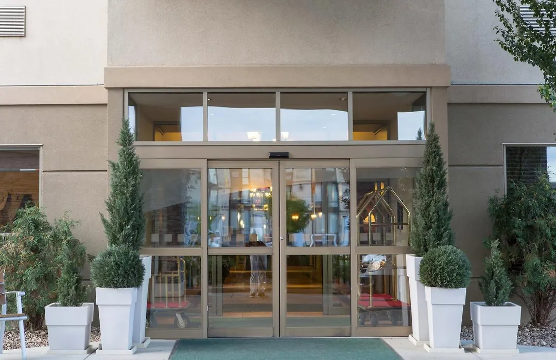 Holiday Inn & Suites Lloydminster By Ihg-1
