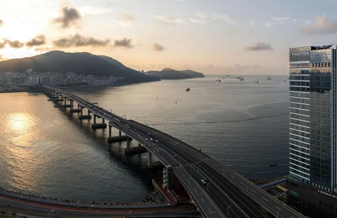 Wyndham Grand Busan-1
