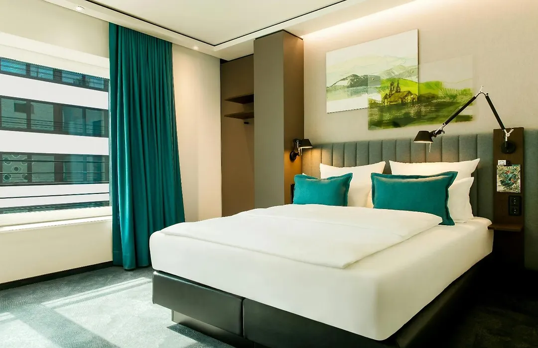 Motel One Stuttgart-Hauptbahnhof-1