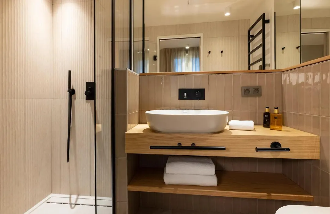 Hotel Beige-1