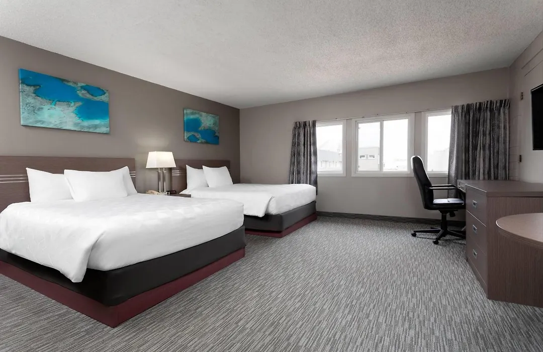 Travelodge By Wyndham Grande Prairie-1