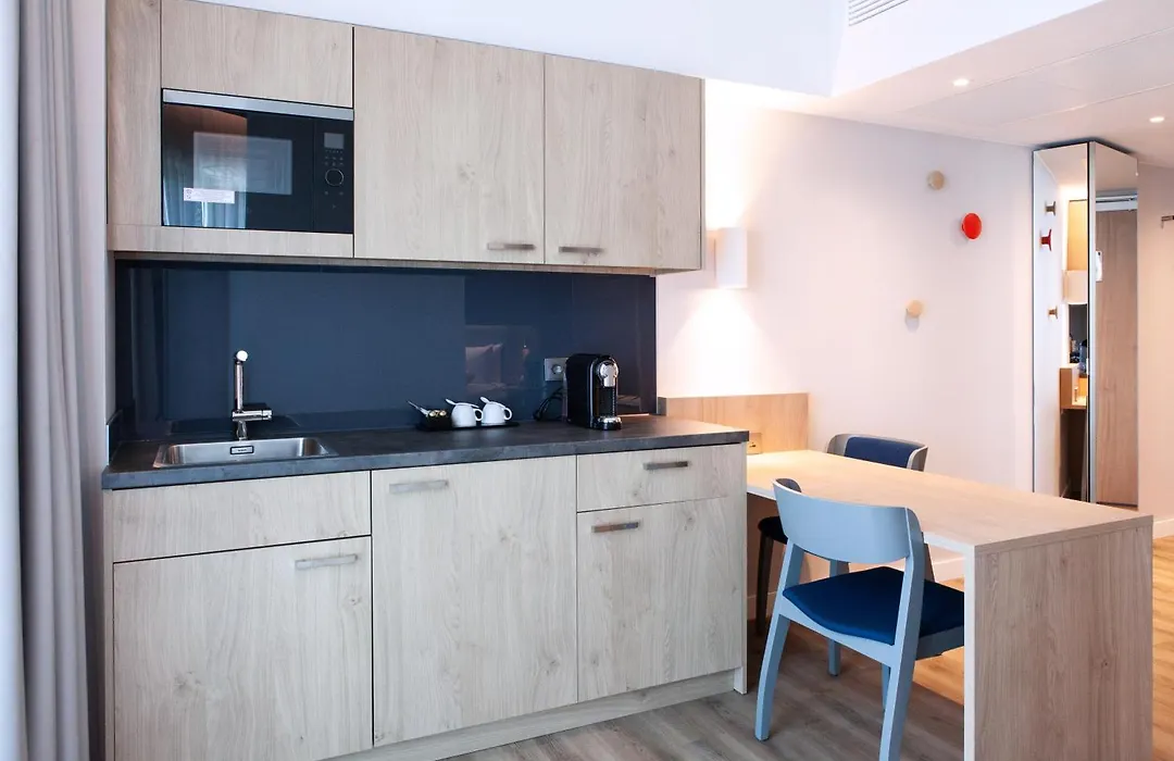 Holiday Inn Express & Suites - Basel - Allschwil By Ihg-1