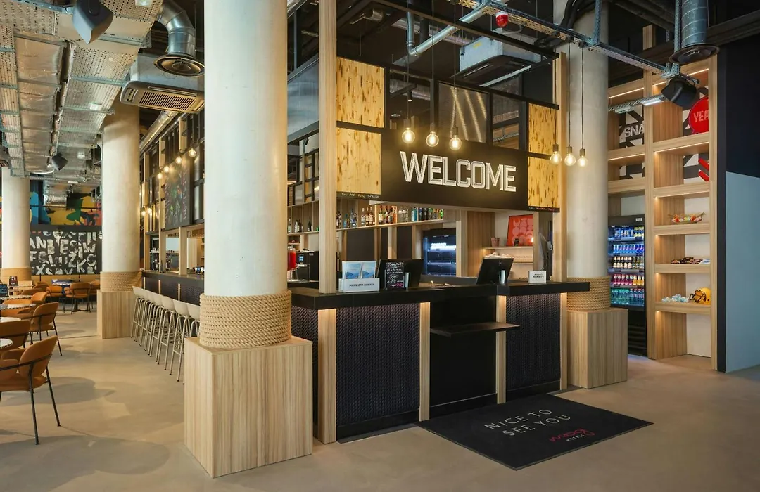 Moxy Nice-1