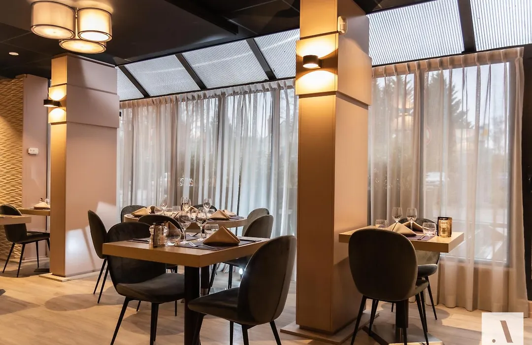 Kyriad Hotel Nevers Centre-1