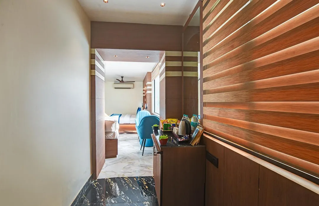 Hotel Le Grand - Walk-In From Rk Ashram Metro Station-1