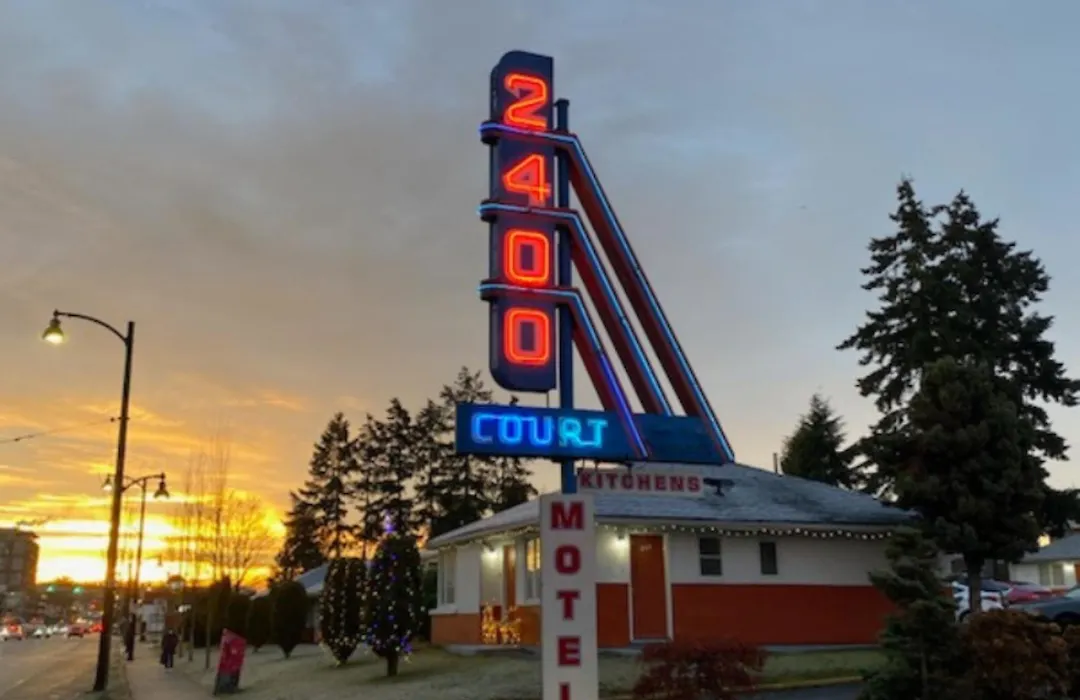 2400 Motel-1