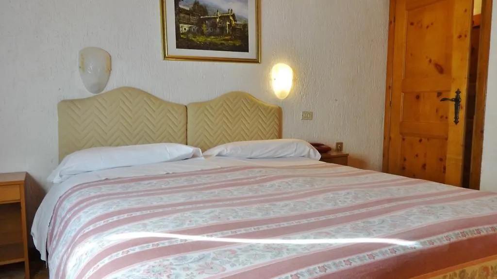 Hotel Piccolo Mondo-1
