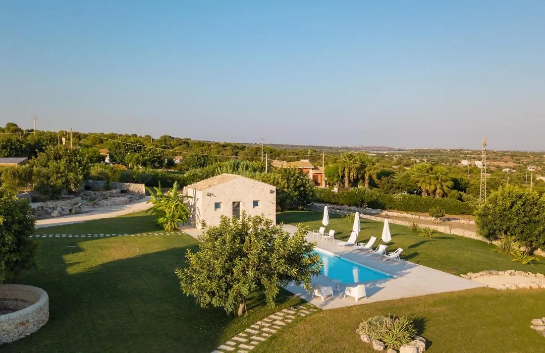 Baglio Cella - Appartamenti per Vacanze-1