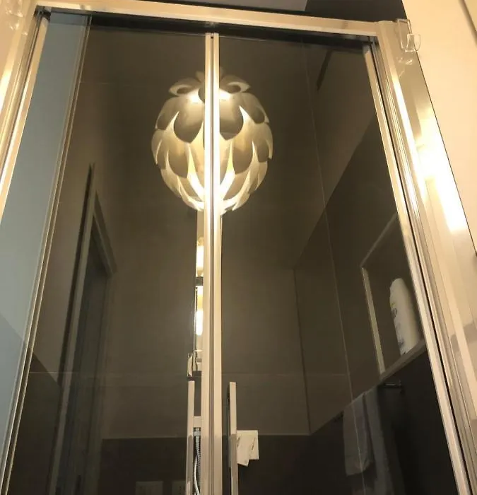 Room 76-1