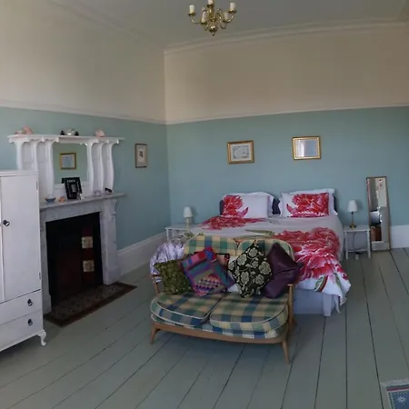 Grantham House-2