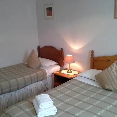 Arbury Lodge Guest House-3
