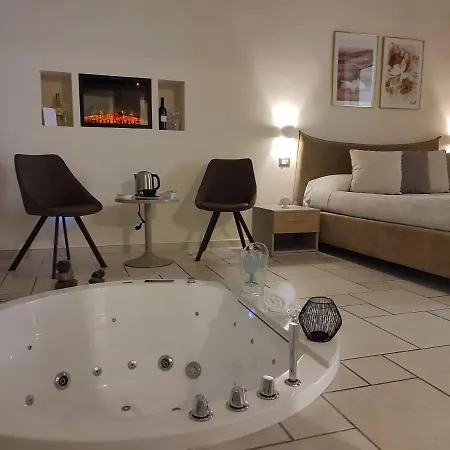 Lux Suite-2