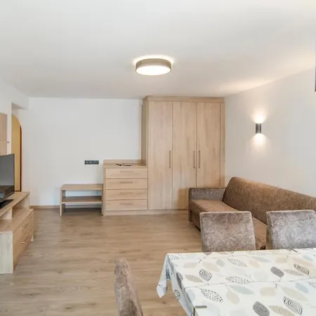 Apartments Heidenberger Delle Scuole-2