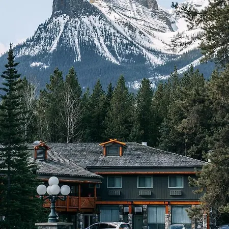 Mountaineer Lodge-3
