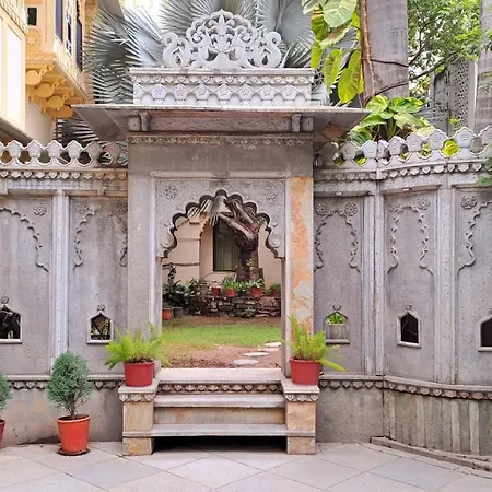 Mahendra Prakash-2