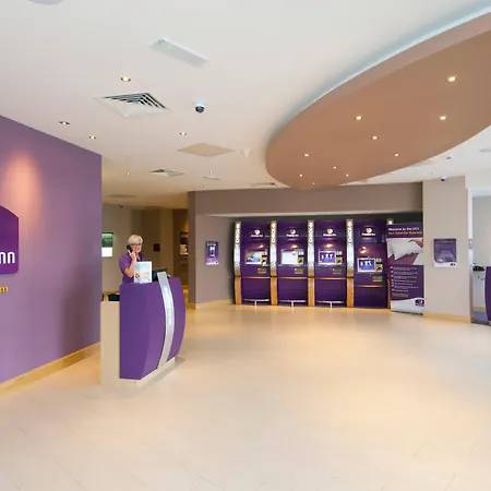 Holiday Inn Express London Stansted Airport By Ihg-2