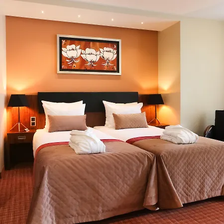 Avalon Hotel & Conferences-3