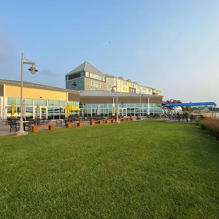 41 Lakefront Hotel, Trademark Collection By Wyndham-2
