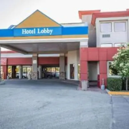 Quality Inn & Conference Centre-3