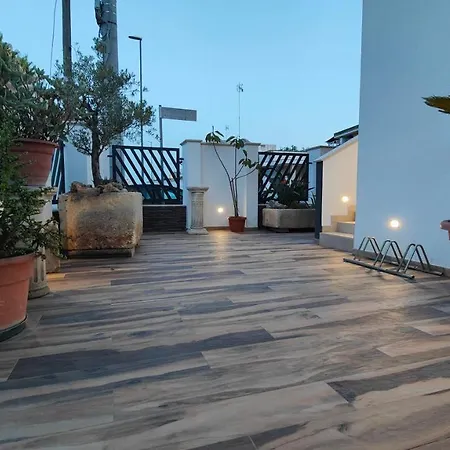 Helianthus Rooms-2